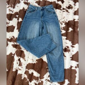 Stylish Blue Barrel Leg Women's Jeans